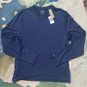 NWT J. Crew Men's Navy Long Sleeve Performance Tee